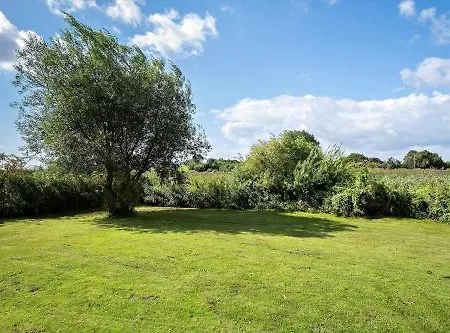 Casa de Férias Fy196-brenderup-fyn-bakkevej-15 *